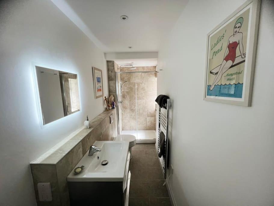 Self-Contained Ensuite Double Or Twin Bedroom In Pentir Bangor  Luaran gambar